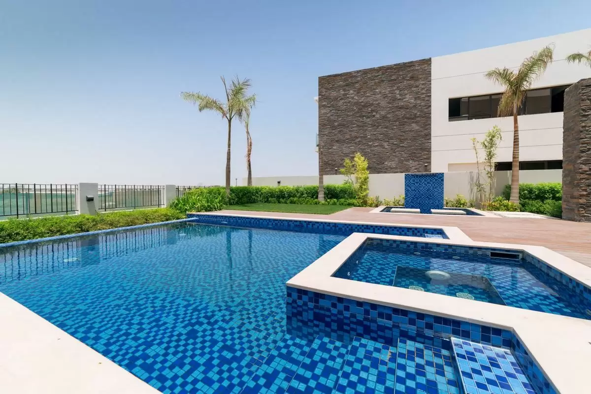 B-001 Great investment opportunity in a high-end integrated project in a prime location image
