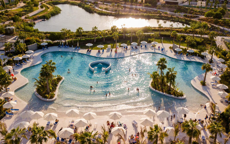 B-001 Great investment opportunity in a high-end integrated project in a prime location image