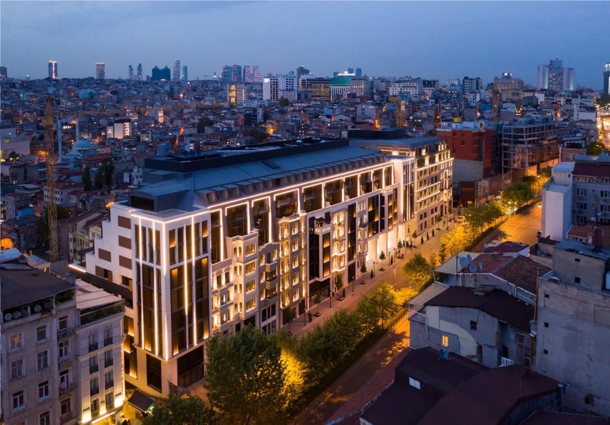 B-001 Great investment opportunity in a high-end integrated project in a prime location image